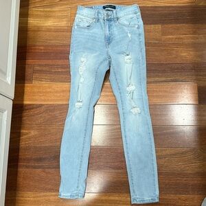 Aeropostale high-rise jegging, size 0 short